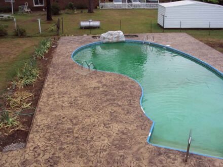 Concrete pool deck